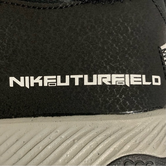 Nike Future Field Cleats-Size 6 Youth/6 Men’s/7.5 Women’s - Picture 13 of 14